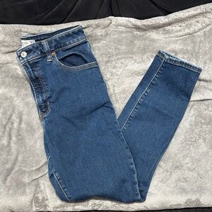 Abercrombie & Fitch Super Skinny Ankle High Rise Jeans